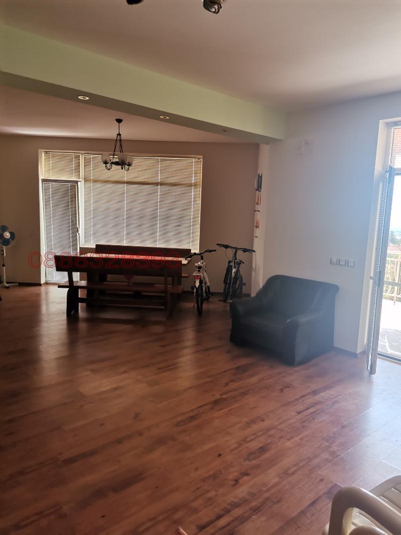 Продава ВИЛА, с. Рогачево, област Добрич, снимка 7 - Вили - 52785216