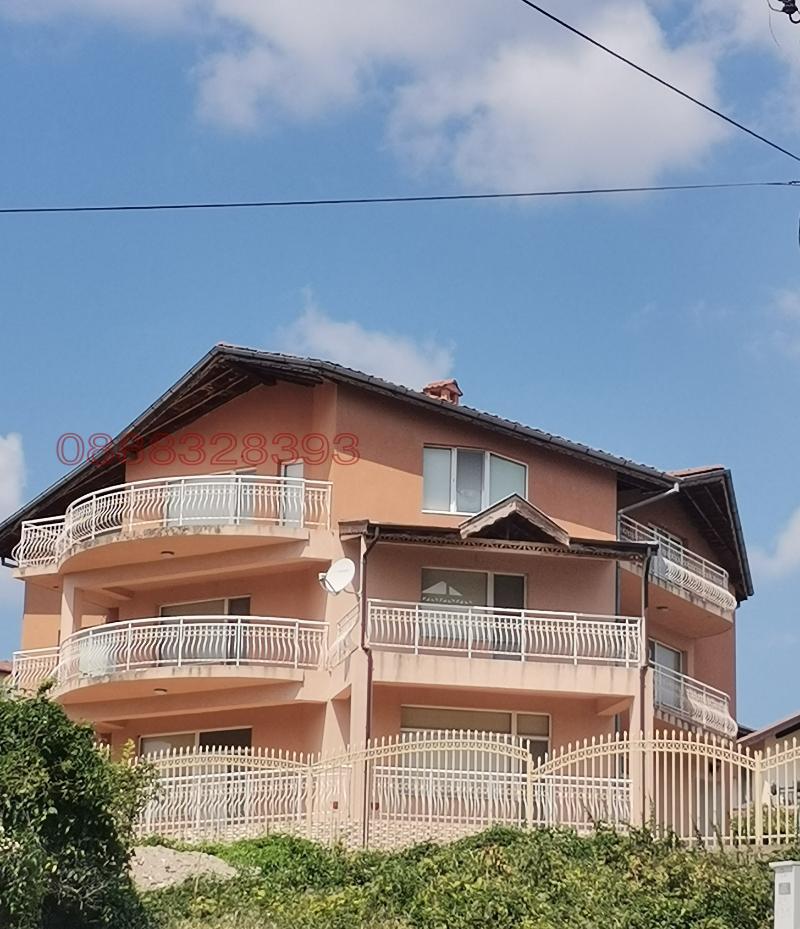 Продава ВИЛА, с. Рогачево, област Добрич