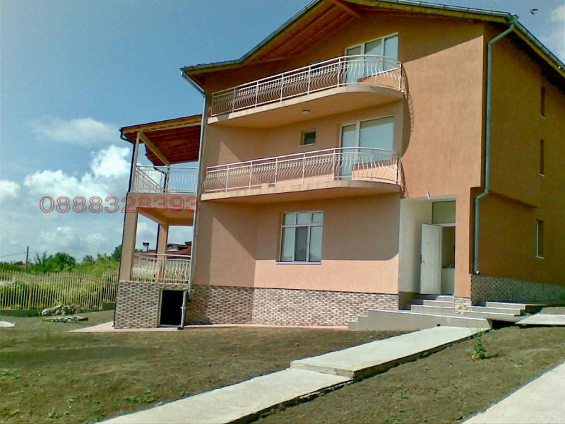 Продава ВИЛА, с. Рогачево, област Добрич, снимка 4 - Вили - 52785216