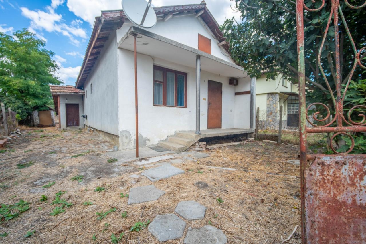 Продава КЪЩА, с. Ливада, област Бургас, снимка 11 - Къщи - 54204206