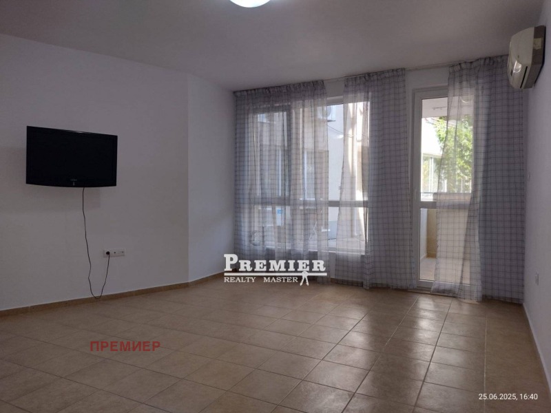 Продава  2-стаен, област Бургас, гр. Свети Влас • 63 000 EUR • ID 58327853 — holmes.bg - [1] 