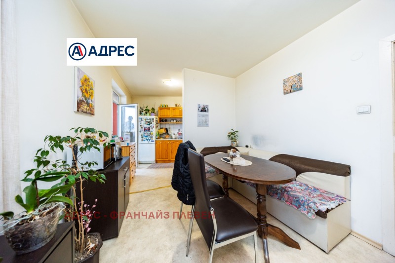 Продава 3-СТАЕН, гр. Плевен, Широк център