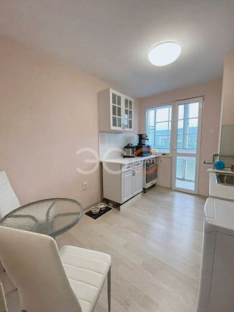 Продава 3-СТАЕН, гр. Варна, Левски 1