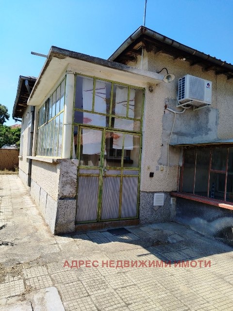 Продава КЪЩА, с. Ветрен, област Стара Загора