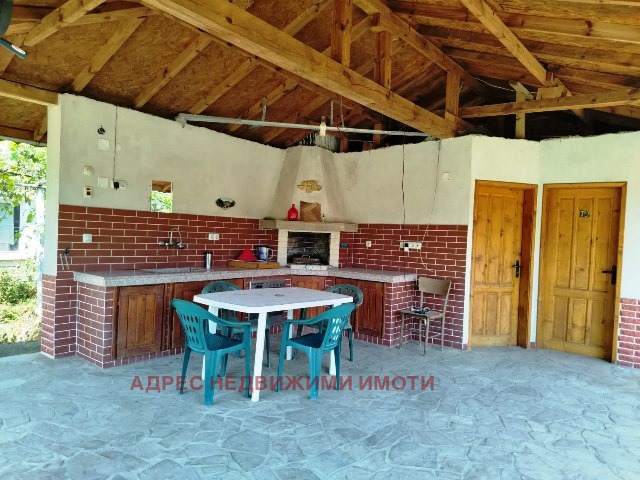 Продава КЪЩА, с. Ветрен, област Стара Загора, снимка 2 - Къщи - 56282267