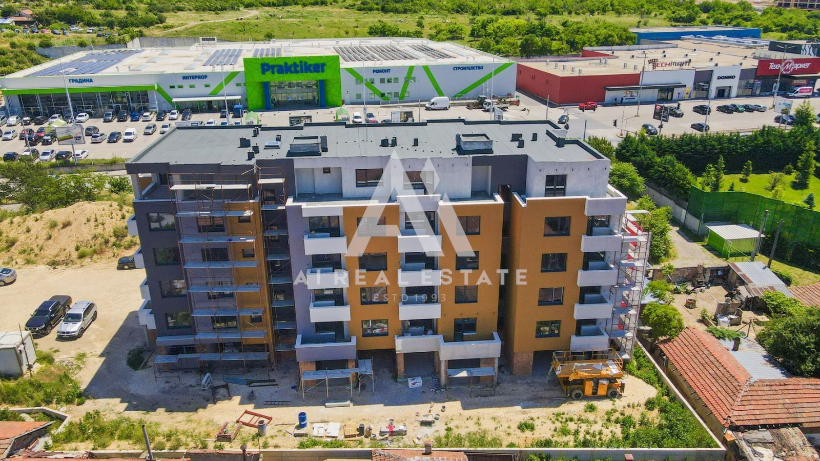 Продава 2-СТАЕН, гр. Плевен, Широк център