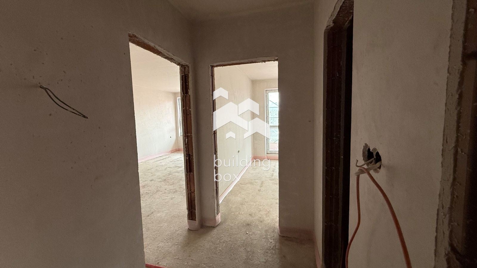 Продава 2-СТАЕН, гр. Пловдив, Остромила, снимка 2 - Апартаменти - 55185132