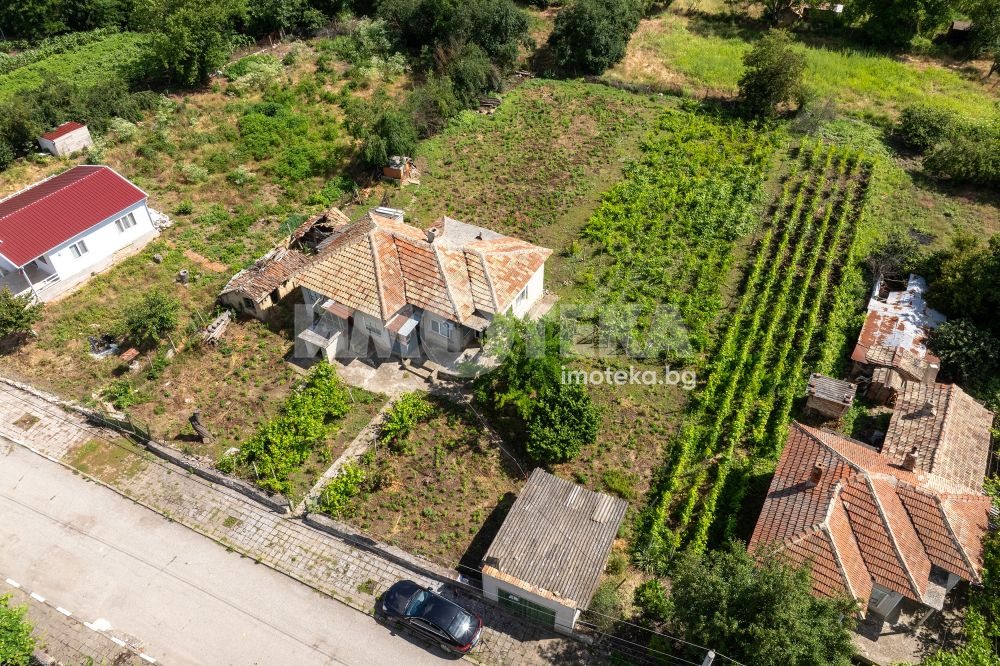Продава КЪЩА, с. Кардам, област Добрич