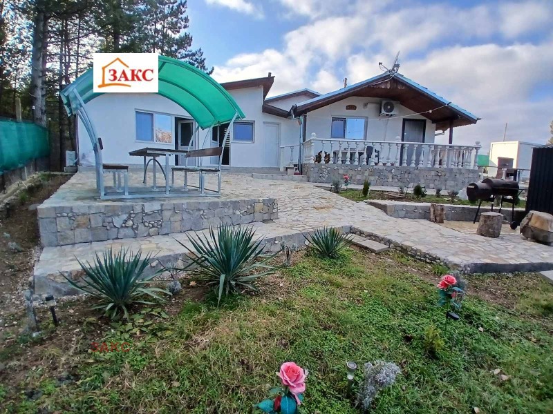 Продава КЪЩА в област Кърджали, с. Брош - 150 кв.м / 189 000 € » 369 651.87 лв., ЗАКС