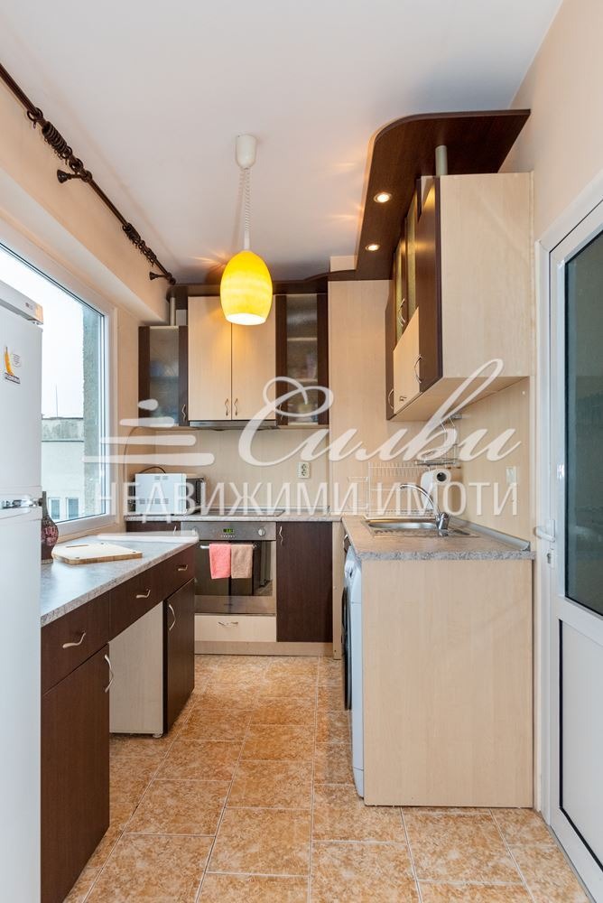 Продава 4-СТАЕН, гр. Шумен, Добруджански, снимка 6 - Апартаменти - 53704329