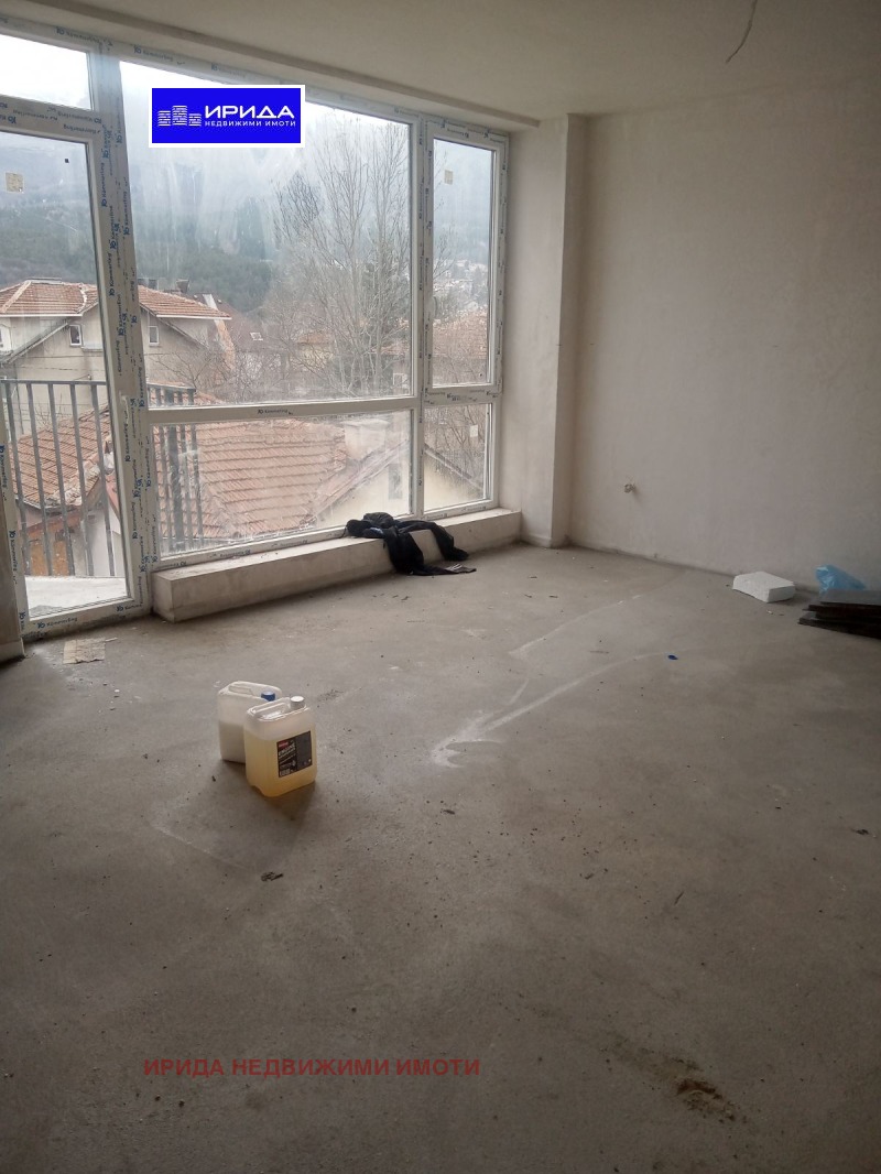 À venda  Mais de 3 quartos Sofia , Karpuzica , 200 m² | 39922334