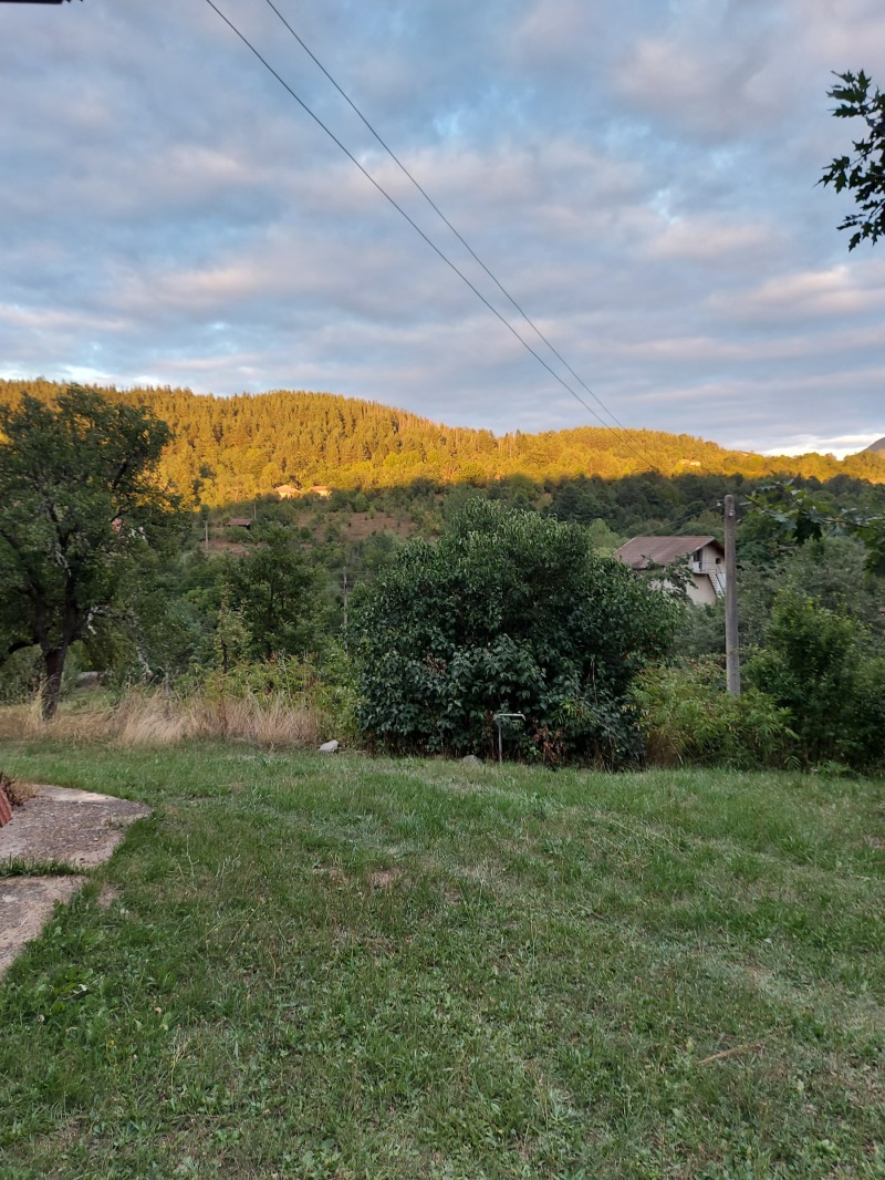 Till salu  Hus region Kyustendil , Ranenci , 60 kvm | 29135199 - bild [2]