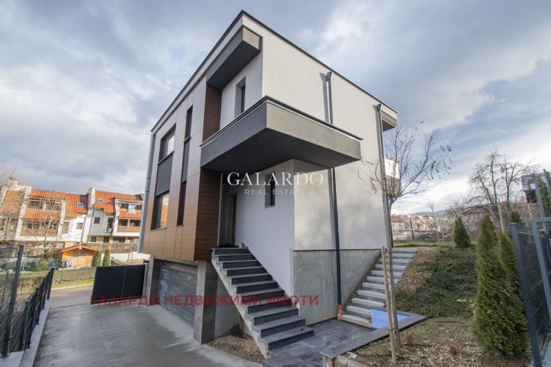 In vendita  Casa Sofia , Pancharevo , 209 mq | 24548293 - Immagine [2]