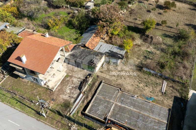 Продава КЪЩА, гр. Девня, област Варна, снимка 2 - Къщи - 52279263