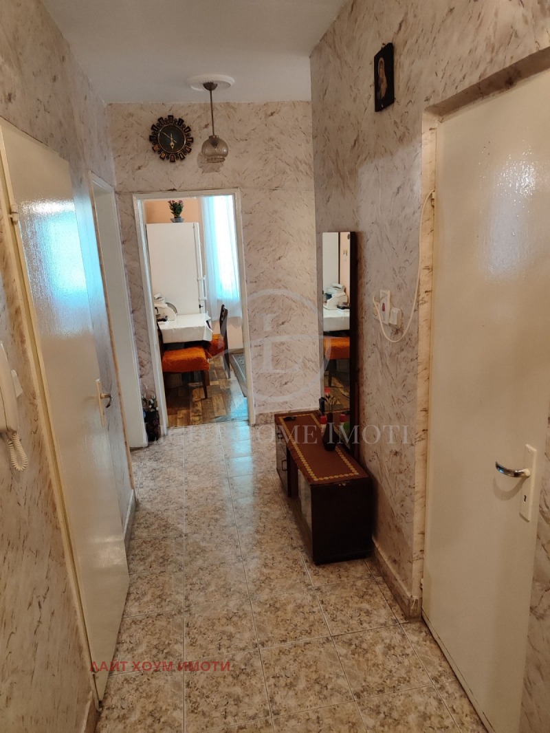 Продава  3-стаен град Пловдив , Христо Смирненски , 84 кв.м | 17871127 - изображение [10]
