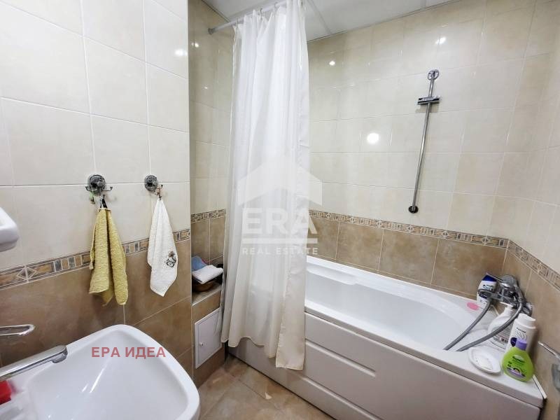 Продава 4-СТАЕН, гр. Плевен, Широк център, снимка 15 - Апартаменти - 54188618