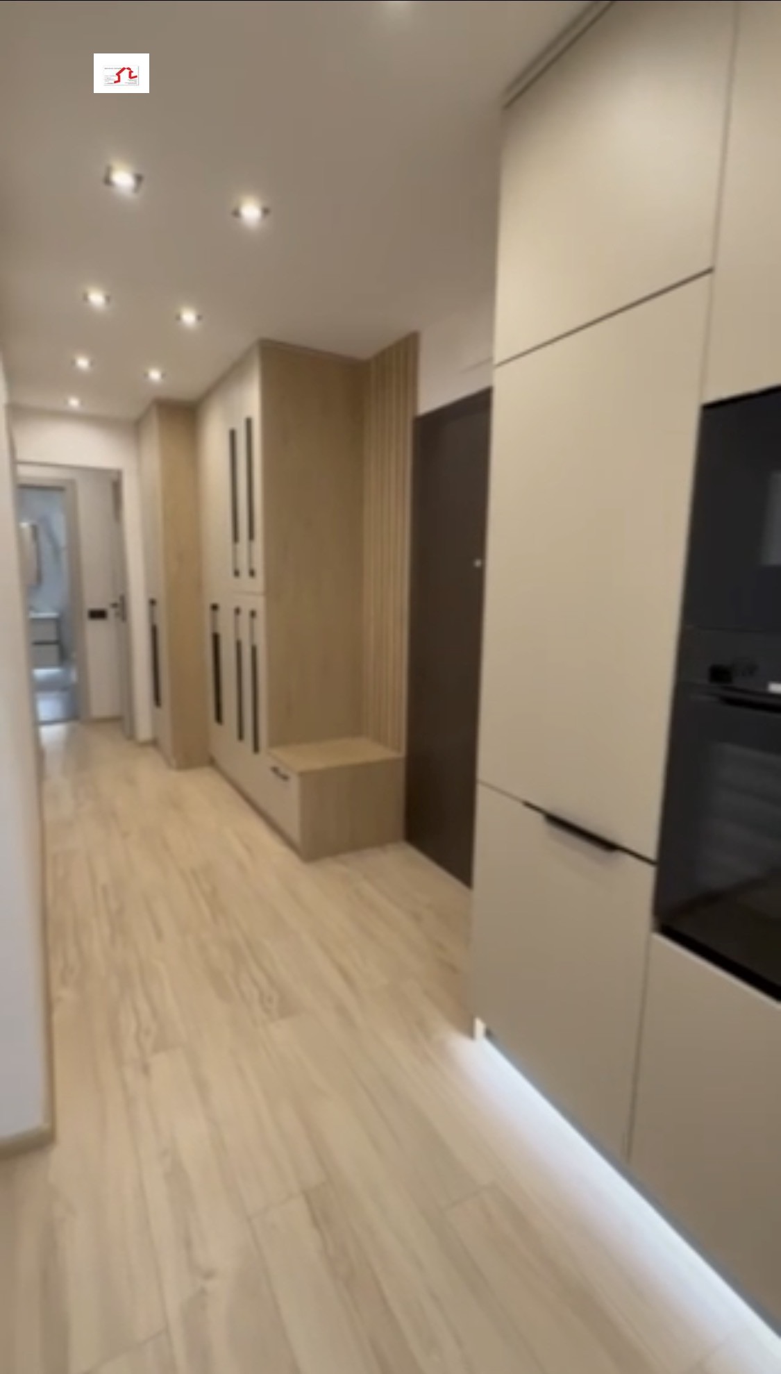 Продава 3-СТАЕН, гр. София, Банишора, снимка 2 - Апартаменти - 53950743