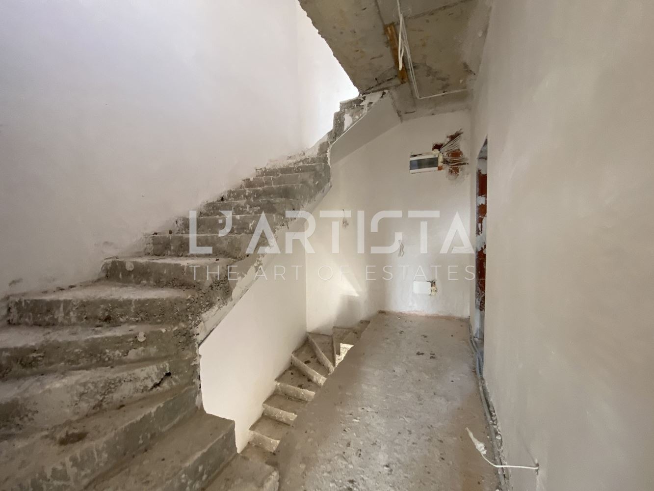 Продава КЪЩА, гр. София, с. Герман, снимка 2 - Къщи - 54205790