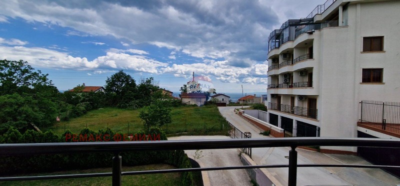 Продава 3-СТАЕН в град Варна, м-т Горна Трака - 74 кв.м / 160 000 € » 312 932.80 лв., РЕМАКС ФЕМИЛИ