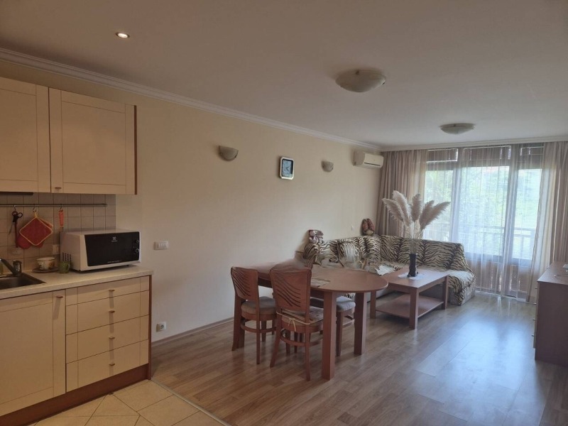 Na prodej  1 ložnice oblast Burgas , Černomorec , 88 m2 | 87305730 - obraz [2]