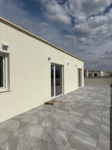 Te koop  3+ slaapkamer Plovdiv , Ostromila , 369 m² | 48981351 - afbeelding [12]
