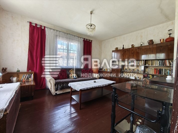 Продава КЪЩА, с. Дъбене, област Пловдив, снимка 13 - Къщи - 54129904