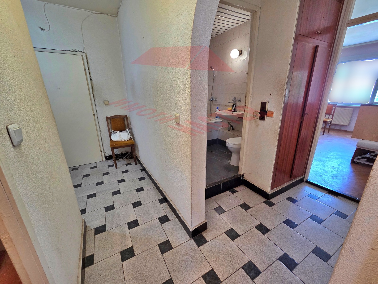 Продава 3-СТАЕН, гр. Шумен, Център, снимка 8 - Апартаменти - 55693191