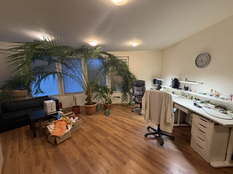 En venta  Comercio Sofia , Ovcha kupel , 52 metros cuadrados | 30495782