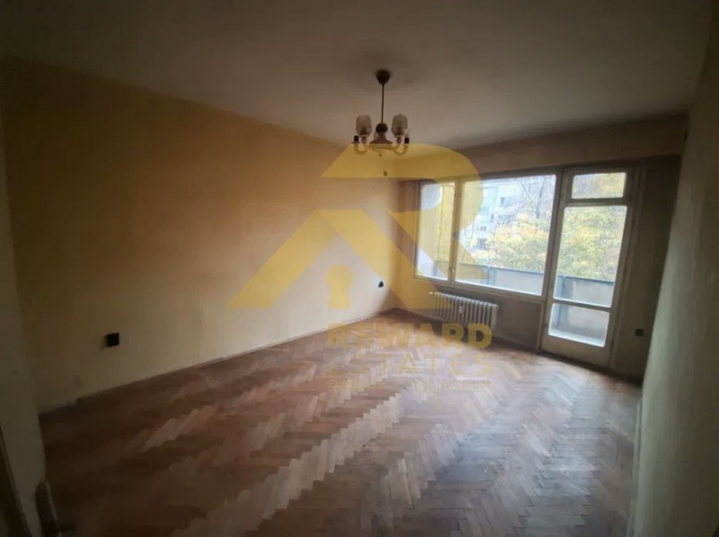 Продава  2-стаен град София , Сухата река , 57 кв.м | 95765398