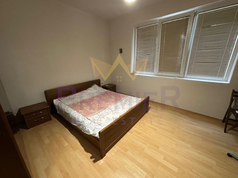 Продава 3-СТАЕН, гр. Пловдив, Център, снимка 2 - Апартаменти - 54422712