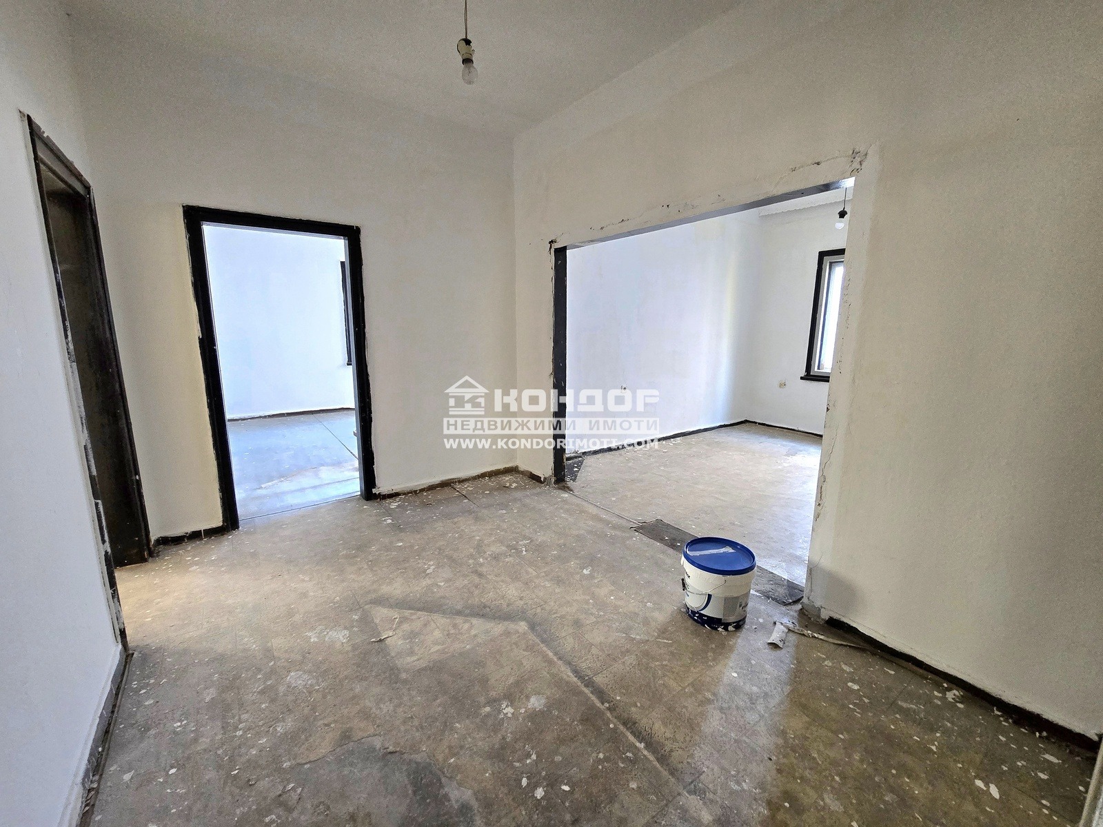 Продава ЕТАЖ ОТ КЪЩА, гр. Пловдив, Център, снимка 8 - Етаж от къща - 56518219