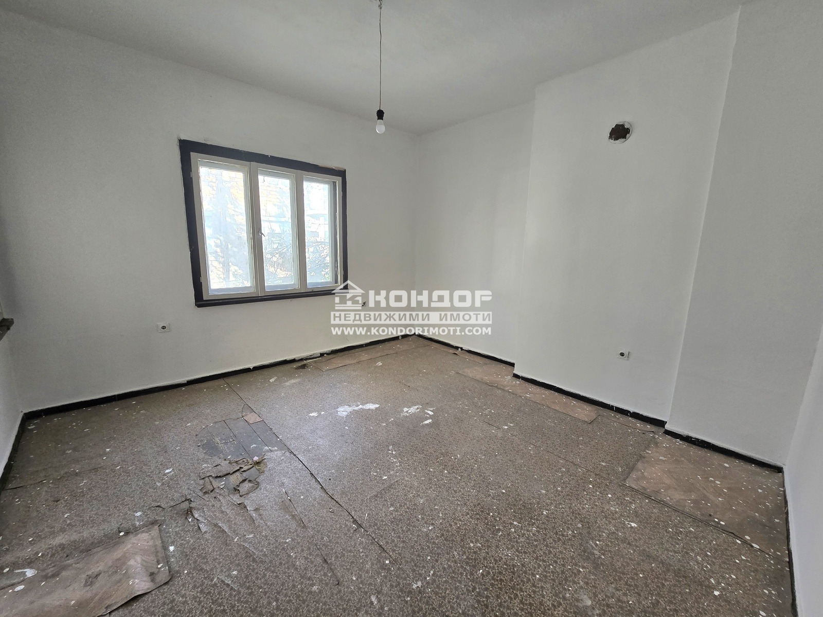 Продава ЕТАЖ ОТ КЪЩА, гр. Пловдив, Център, снимка 6 - Етаж от къща - 56518219