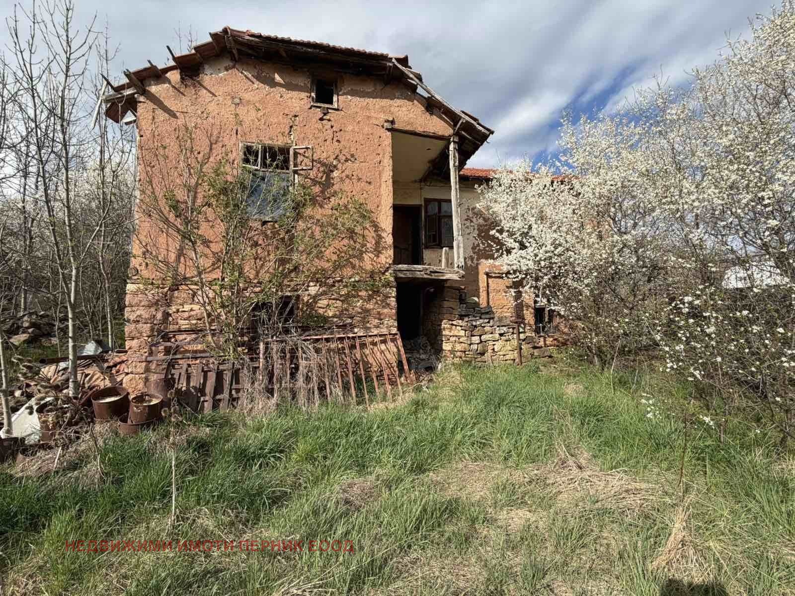 Продава КЪЩА, с. Садовик, област Перник, снимка 4 - Къщи - 54220607