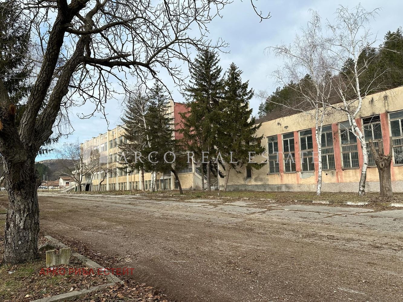 Продава ХОТЕЛ, гр. Червен бряг, област Плевен, снимка 12 - Хотели - 54448276