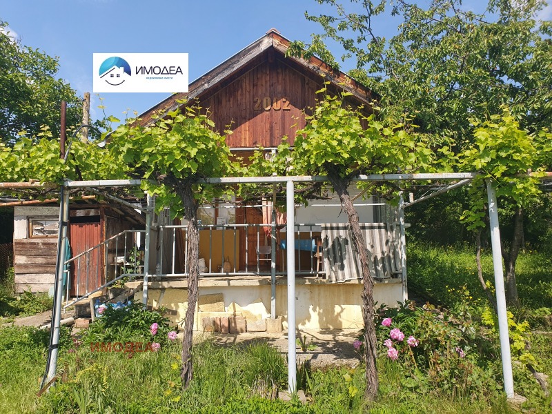 Продава ВИЛА в област Габрово, гр. Дряново - 973 кв.м / 16 500 € » 32 271.20 лв., ИМОДЕА
