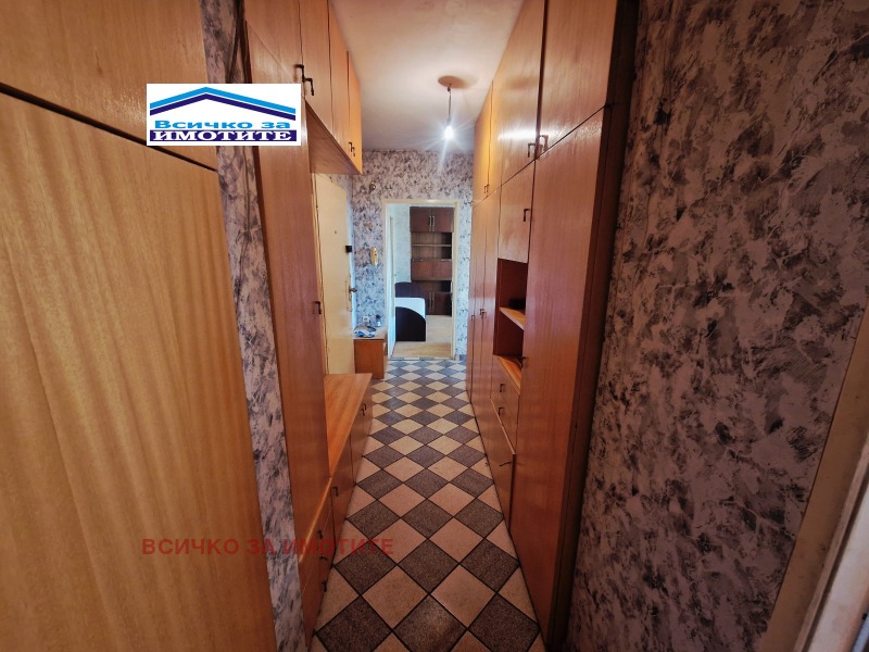 Продава 2-СТАЕН, гр. Русе, Чародейка - Юг, снимка 2 - Апартаменти - 52663492