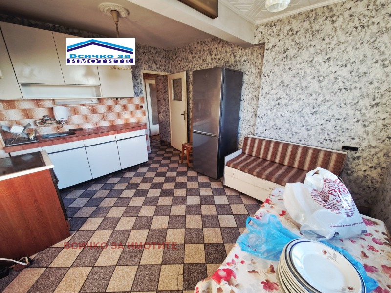 Продава 2-СТАЕН, гр. Русе, Чародейка - Юг, снимка 3 - Апартаменти - 52663492