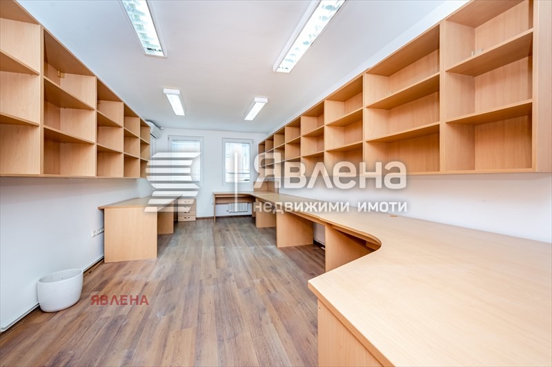 Te koop  Kantoor Sofia , Borovo , 282 m² | 48303251 - afbeelding [6]