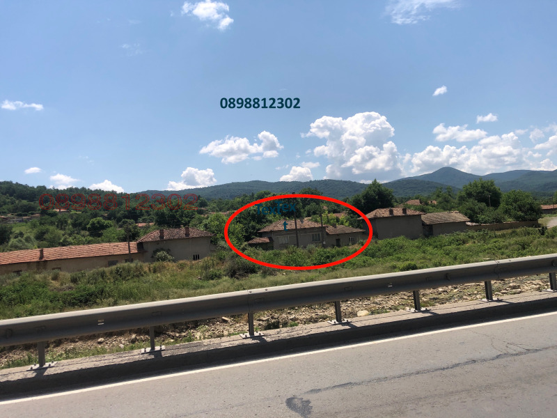 Продава КЪЩА, с. Веселиново, област Шумен