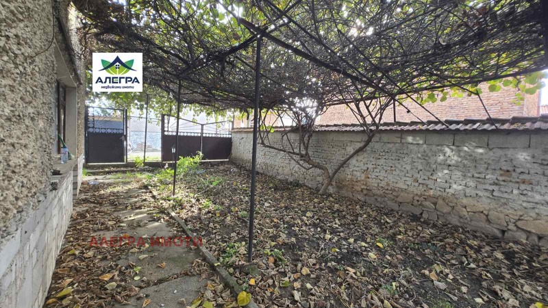 Продава КЪЩА, с. Калугерово, област Пазарджик, снимка 2 - Къщи - 52686181