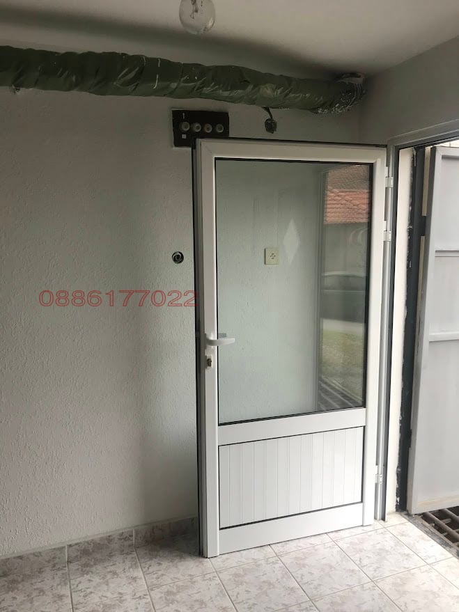 Продава ГАРАЖ, ПАРКОМЯСТО, гр. Разград, Варош, снимка 5 - Гаражи и паркоместа - 54137319