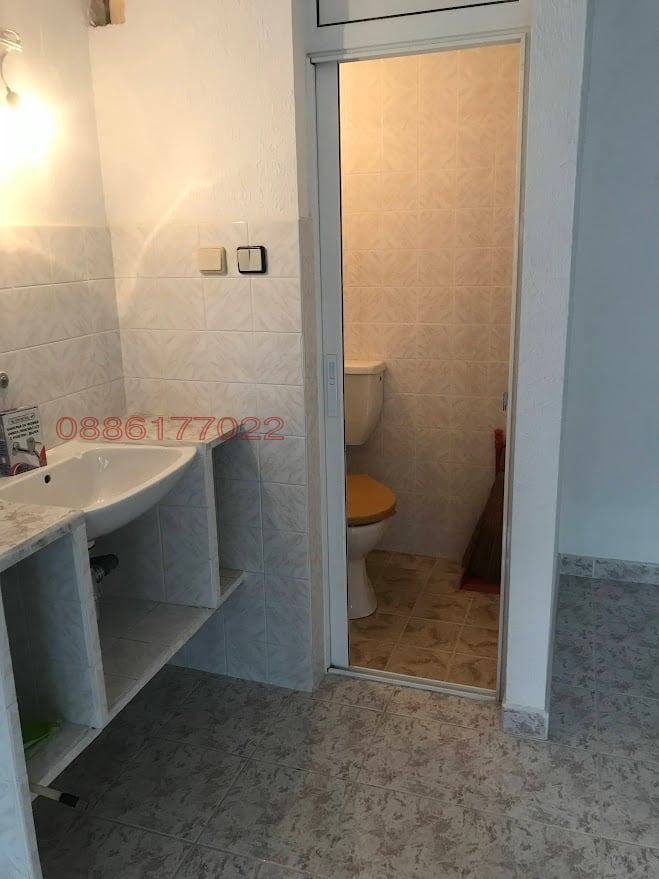 Продава ГАРАЖ, ПАРКОМЯСТО, гр. Разград, Варош, снимка 3 - Гаражи и паркоместа - 54137319