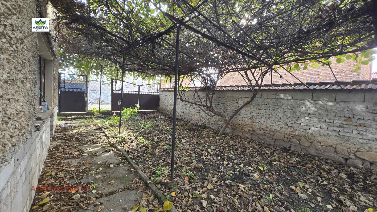 Продава КЪЩА, с. Калугерово, област Пазарджик, снимка 2 - Къщи - 52686181