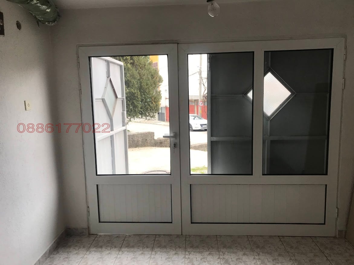 Продава ГАРАЖ, ПАРКОМЯСТО, гр. Разград, Варош, снимка 6 - Гаражи и паркоместа - 54137319