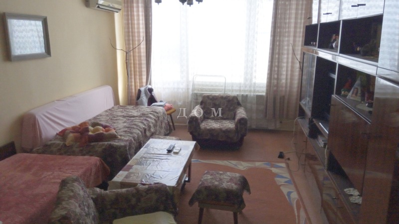 Продава 3-СТАЕН в град Шумен, Херсон - 90 кв.м / 136 000 € » 265 992.88 лв., ДОМ