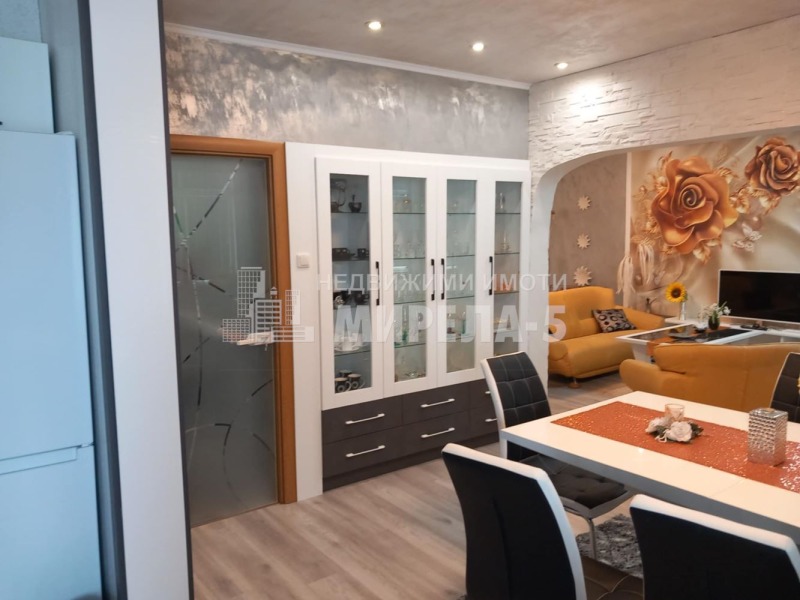 Продаја  3 спаваће собе Русе , Хашове , 120 м2 | 67343678 - слика [15]