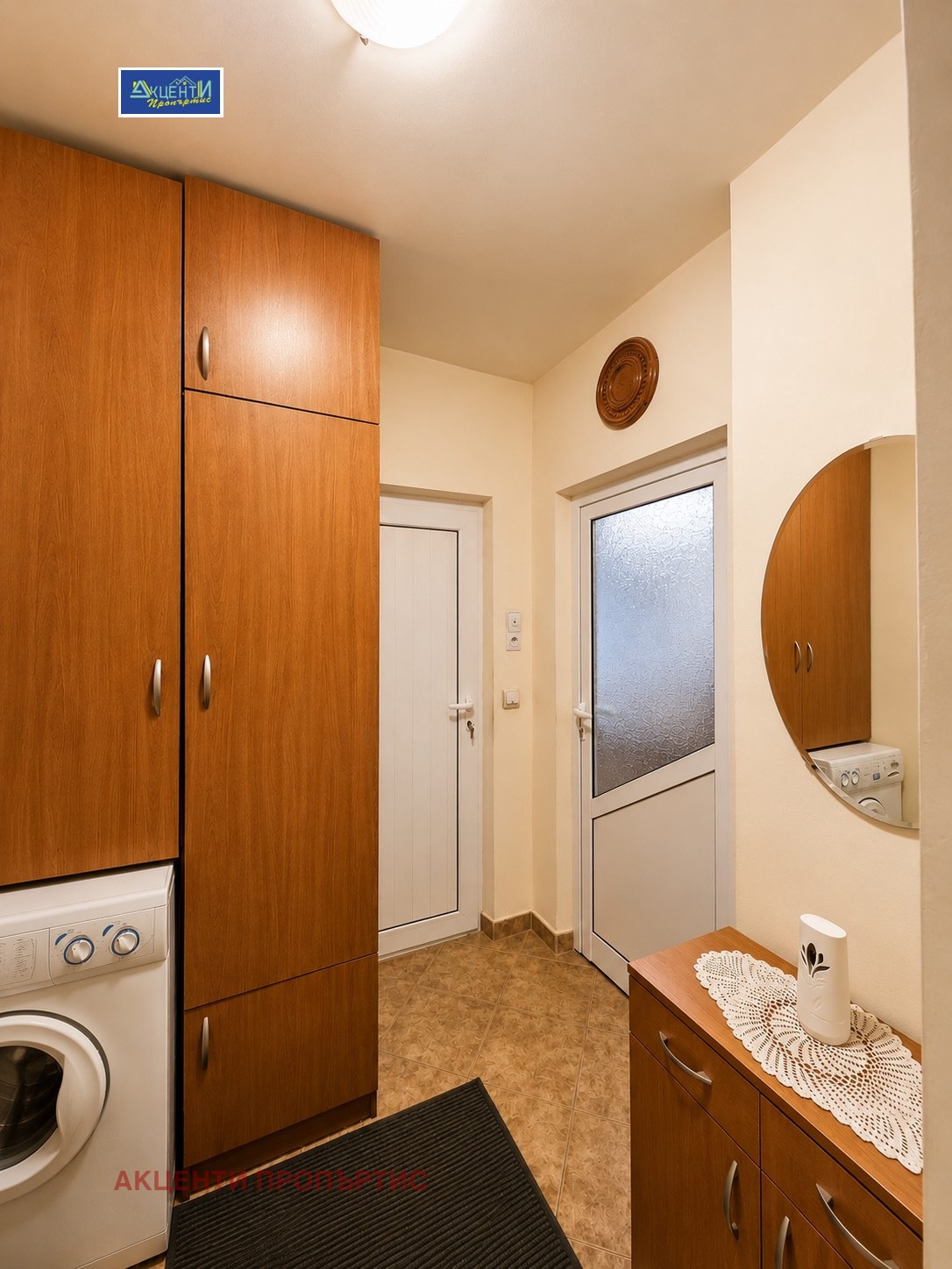Продава 2-СТАЕН, гр. Велико Търново, Колю Фичето, снимка 3 - Апартаменти - 55359784