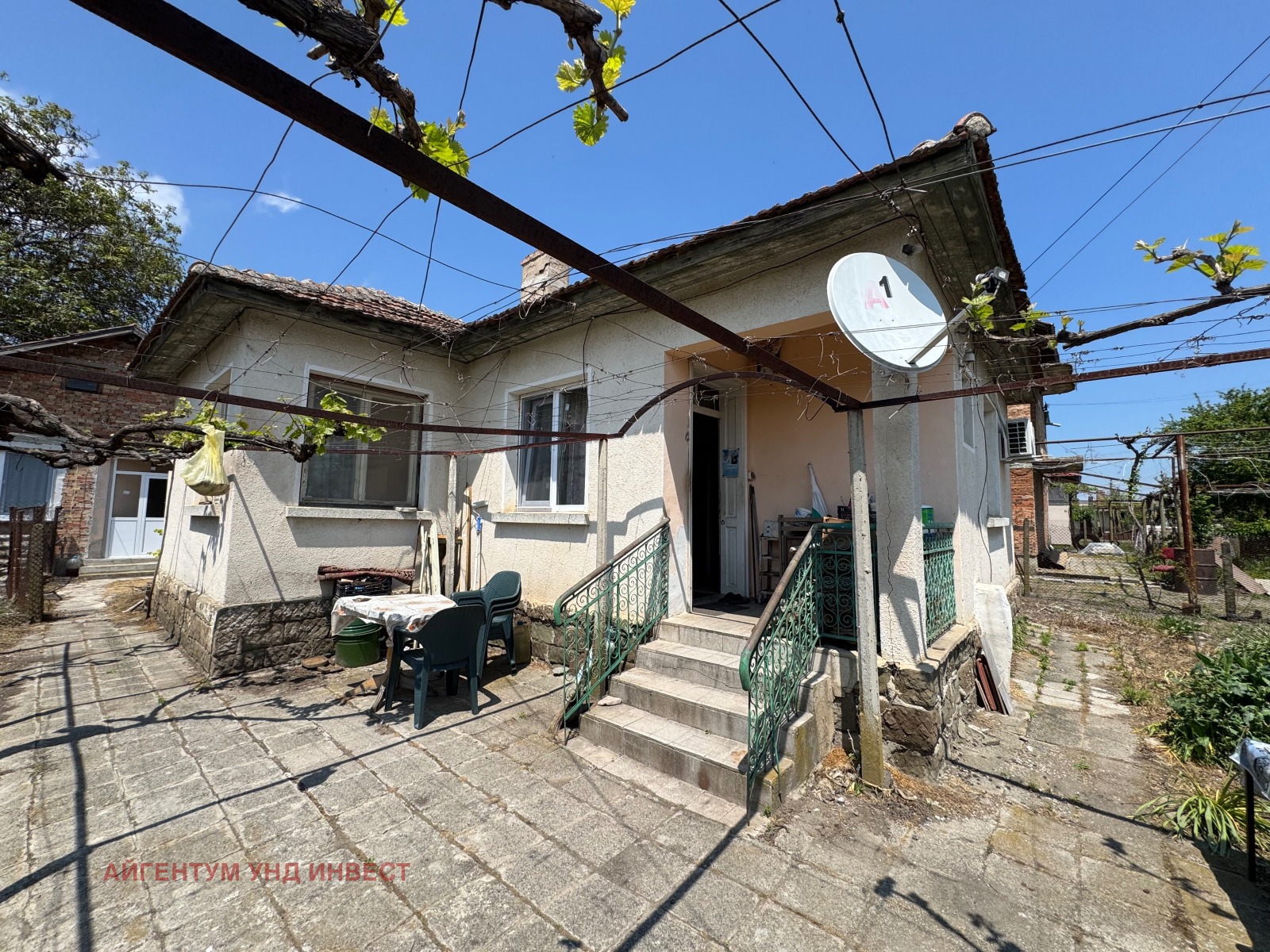Продава КЪЩА, с. Тръстиково, област Бургас, снимка 2 - Къщи - 54760501