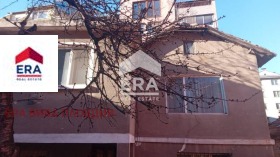 Продава къща град Пловдив Младежки Хълм - [1] 