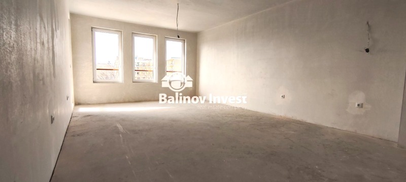 Продава  3-стаен, град Варна, к.к. Св.Св. Константин и Елена •  205 180 EUR • ID 65338501 — holmes.bg - [1] 